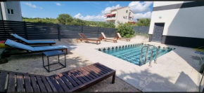 Apartment DAMIR